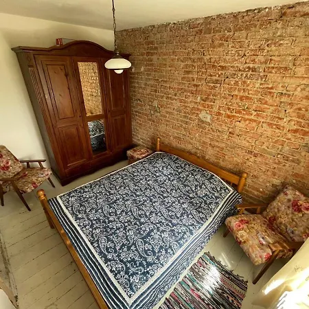 Mieszkanie Niedoskonale Apartment